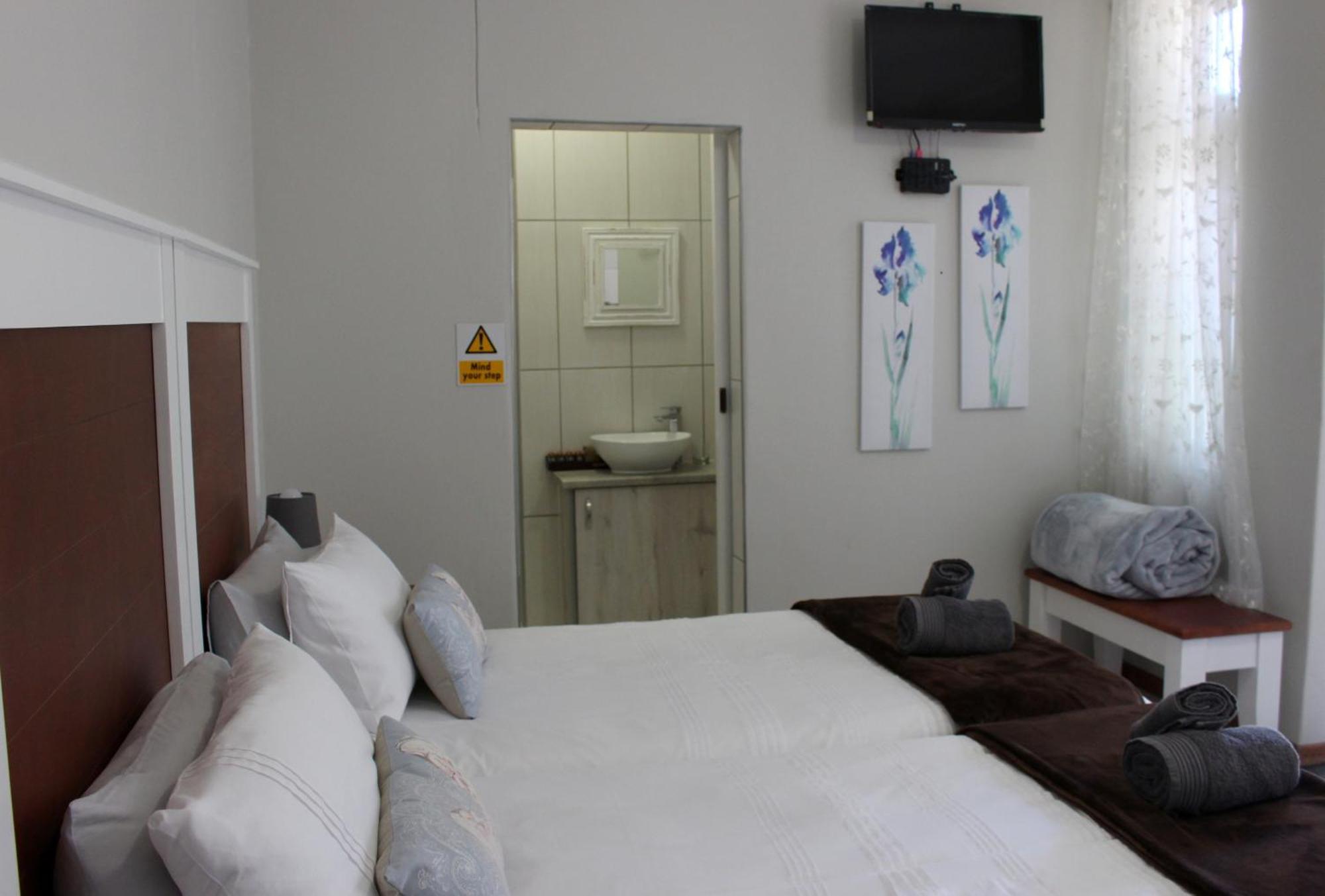 Hotel Tranquility Self Catering Lüderitz Exterior foto